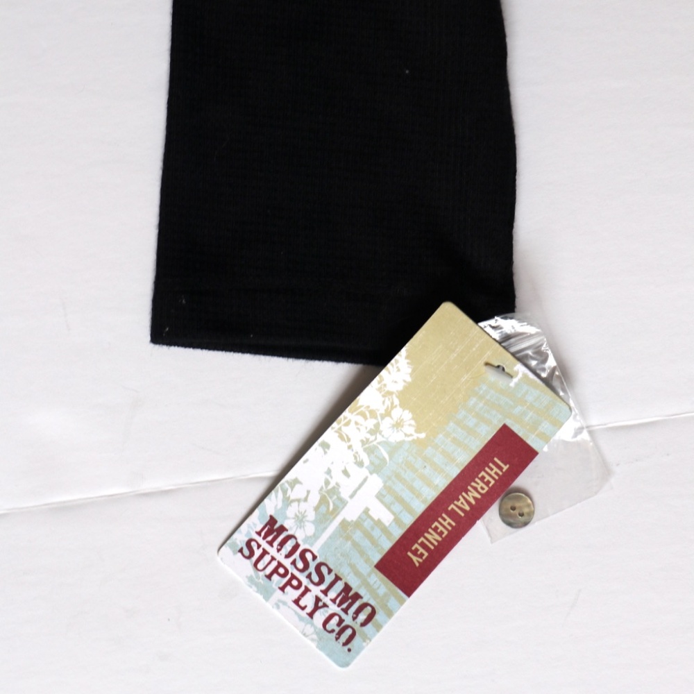 Long sleeve black thermal henley with lace detail - Picture 4 of 6